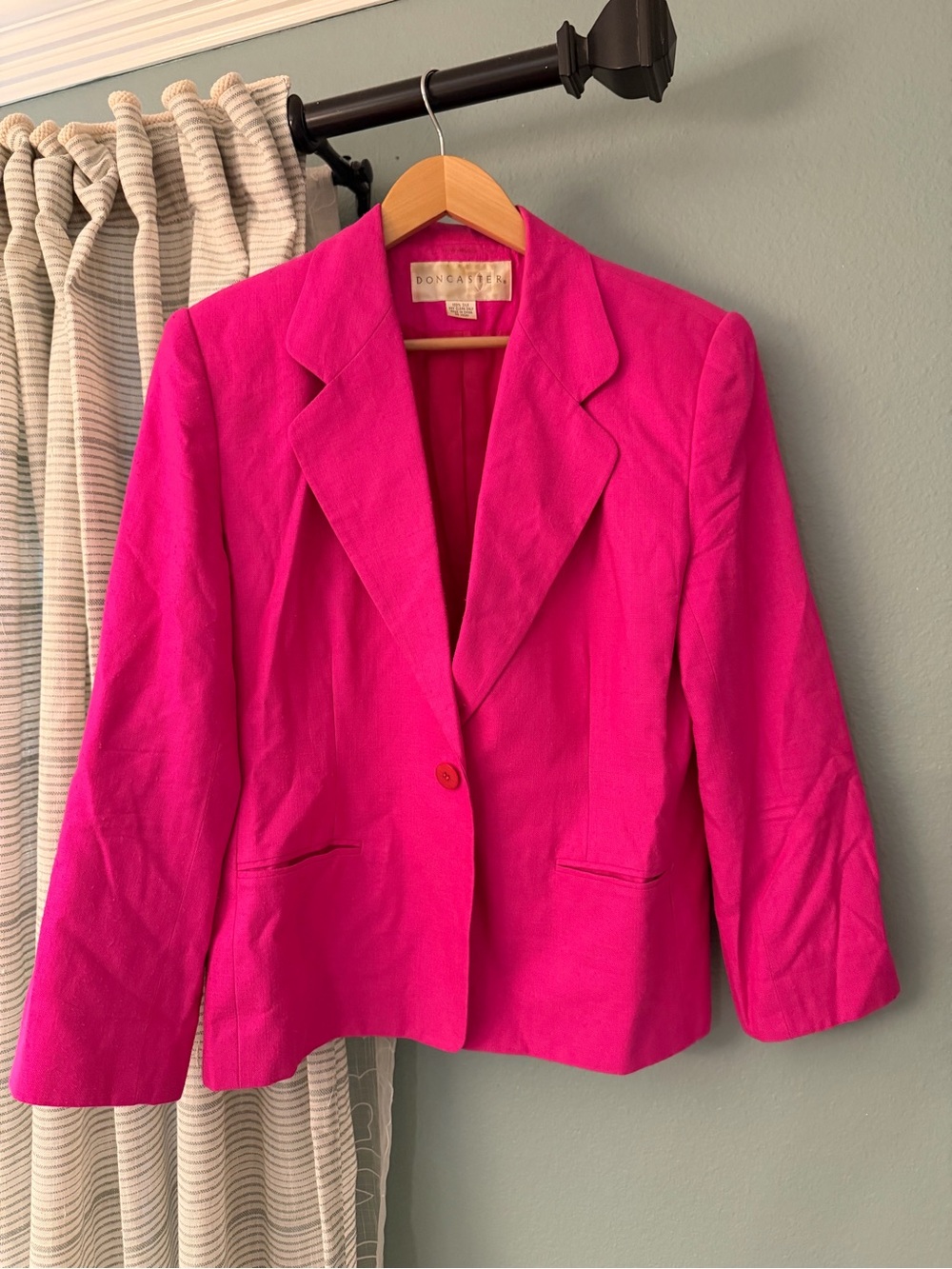 Doncaster Womens Hot Pink Blazer Jacket size 12 100% silk